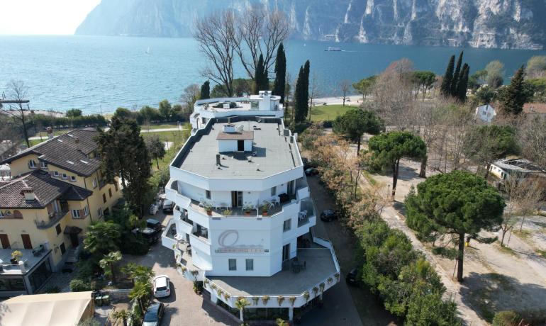 oasi-hotel en special-april-on-lake-garda-with-spa-included 006